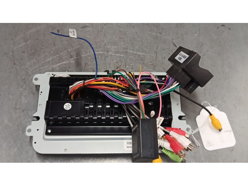 Recambio de radio pantalla para volkswagen golf v (1k1) 1.9 tdi referencia OEM IAM   