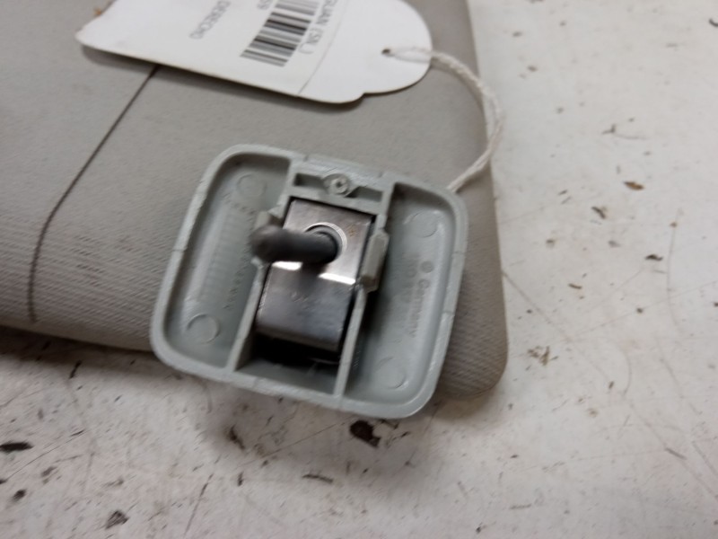 Recambio de parasol derecho para volkswagen tiguan (5n_) 2.0 tdi referencia OEM IAM 5N0857552H2F4  