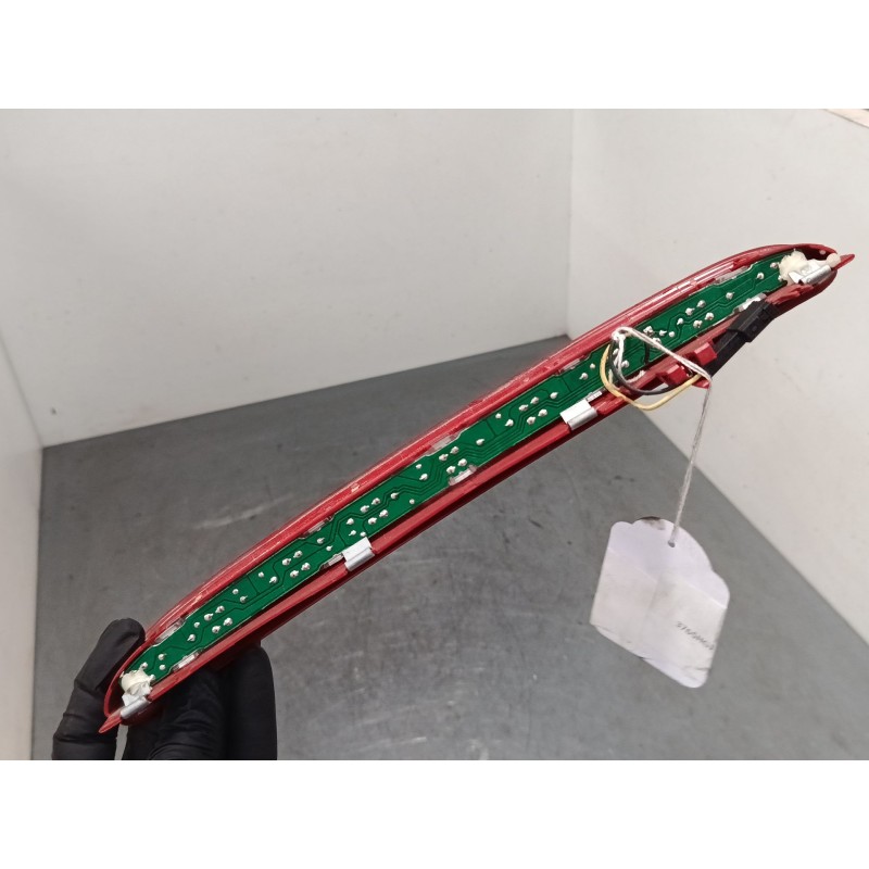 Recambio de luz central de freno para opel astra j (p10) 1.7 cdti (68) referencia OEM IAM 13262019  