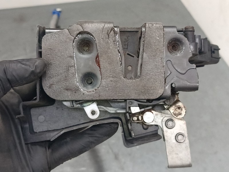 Recambio de cerradura puerta trasera izquierda para ford ka (ru8) 1.2 referencia OEM IAM 6M2AR21813ED  