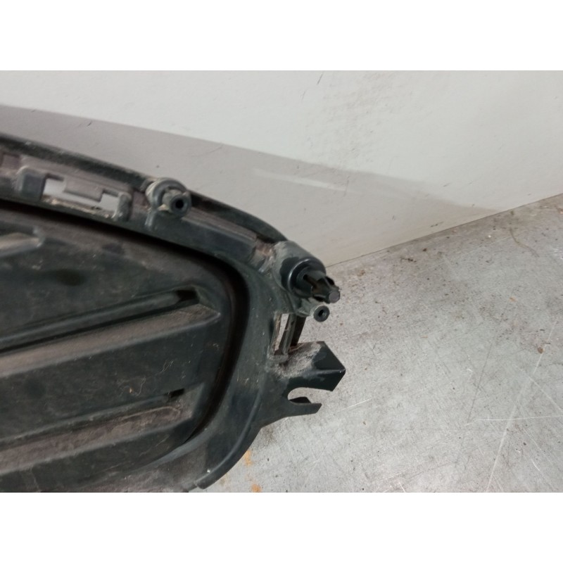 Recambio de rejilla inferior paragolpes para ford transit connect v408 furgoneta/monovolumen 1.5 ecoblue referencia OEM IAM   