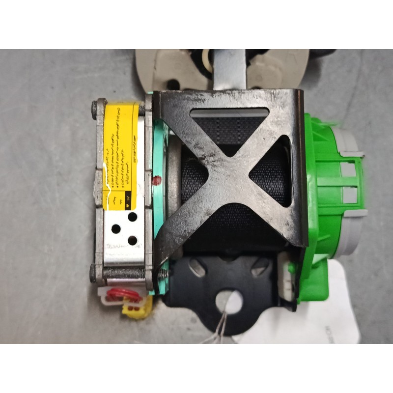 Recambio de cinturon seguridad delantero derecho para toyota auris (_e15_) 1.33 dual-vvti (nre150_) referencia OEM IAM 501pd502d
