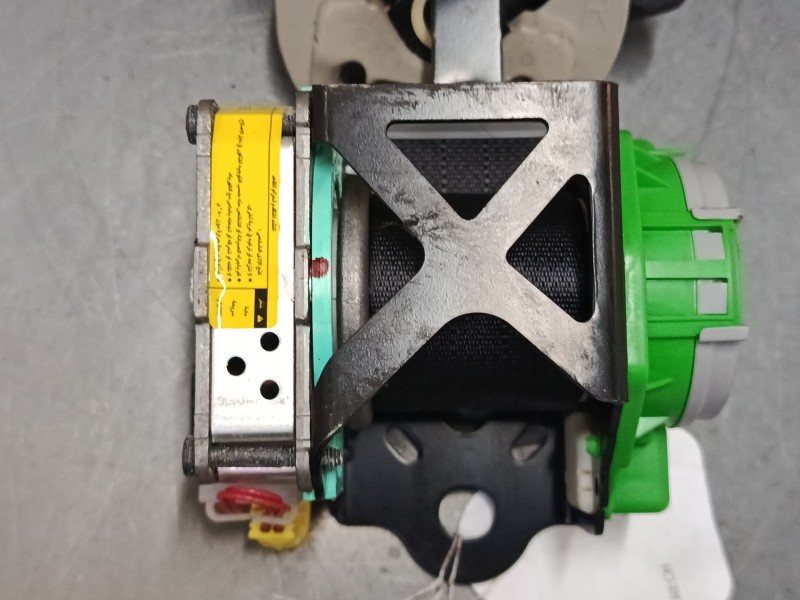 Recambio de cinturon seguridad delantero derecho para toyota auris (_e15_) 1.33 dual-vvti (nre150_) referencia OEM IAM 501pd502d