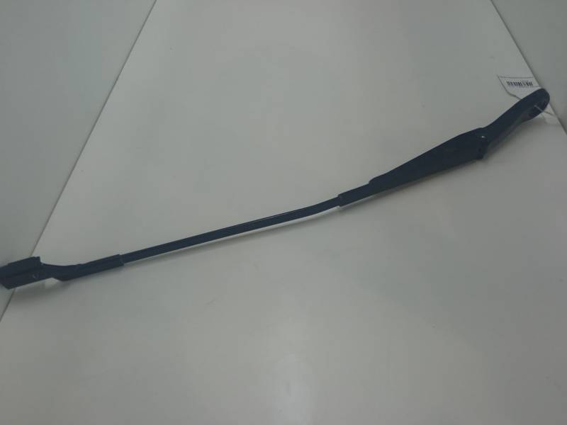 BRAZO LIMPIA DELANTERO DERECHO 