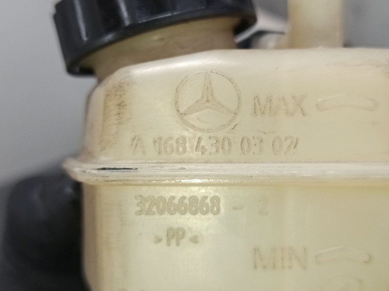 Recambio de bomba freno para mercedes-benz clase a (w168) a 190 (168.032, 168.132) referencia OEM IAM A1684300302  