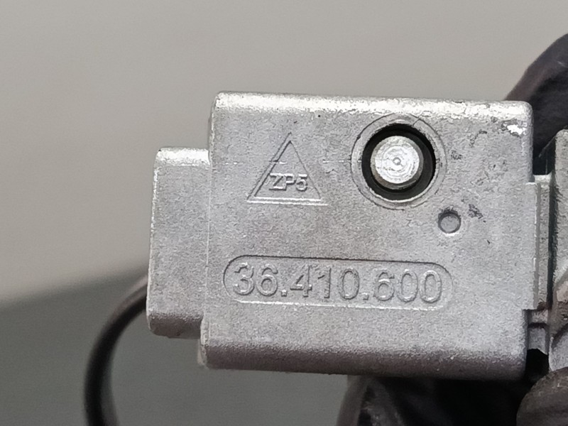 Recambio de clausor para peugeot 3008 i monospace (0u_) 1.6 hdi referencia OEM IAM 9663123380  