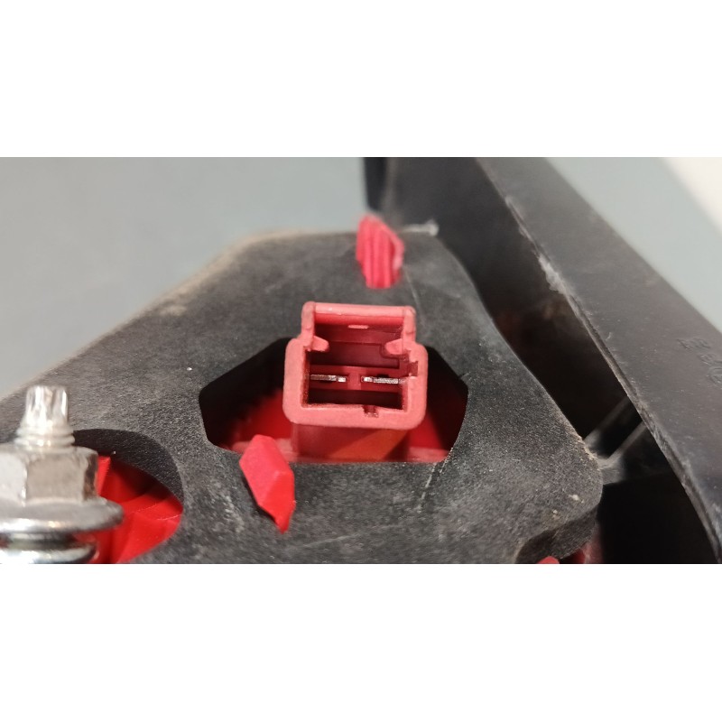 Recambio de piloto trasero porton izquierdo para peugeot 3008 i monospace (0u_) 1.6 hdi referencia OEM IAM 9683461080  