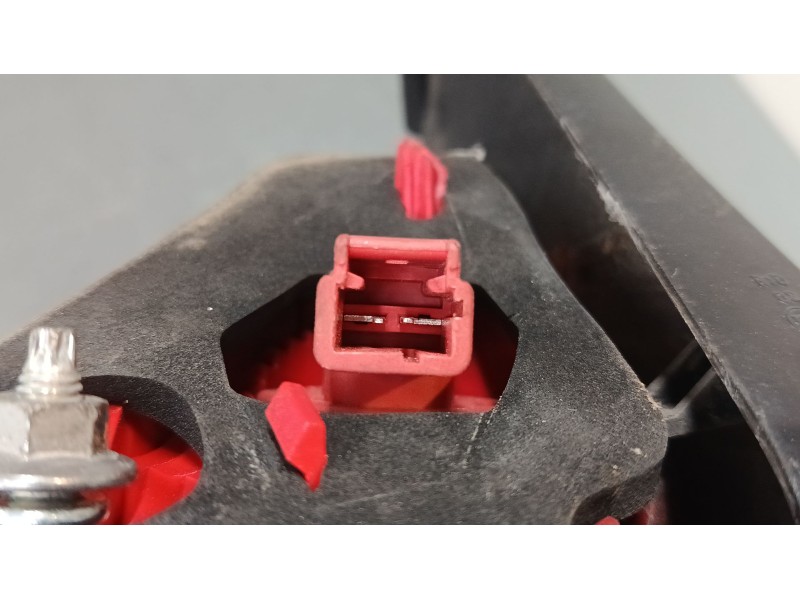 Recambio de piloto trasero porton izquierdo para peugeot 3008 i monospace (0u_) 1.6 hdi referencia OEM IAM 9683461080  