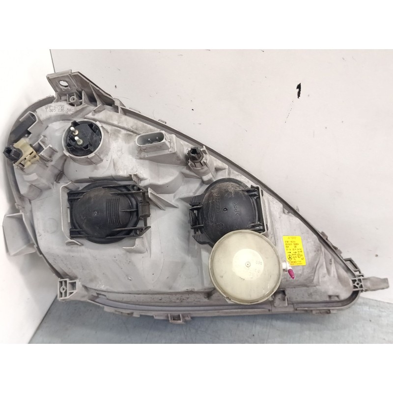 Recambio de faro izquierdo para mercedes-benz clase a (w168) a 190 (168.032, 168.132) referencia OEM IAM A1688201761  