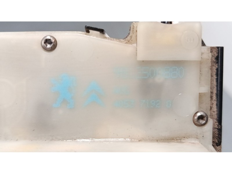 Recambio de cerradura puerta delantera izquierda para peugeot 2008 i (cu_) 1.6 hdi referencia OEM IAM 405371920  
