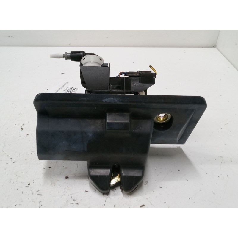 Recambio de cerradura maletero / porton para mercedes-benz clase c (w202) c 240 (202.026) referencia OEM IAM 2088000375  