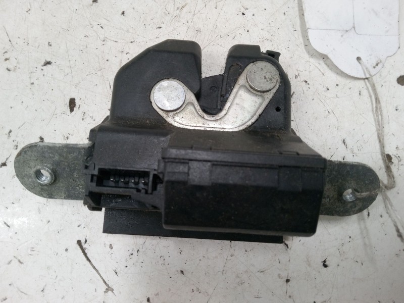 Recambio de cerradura maletero / porton para fiat punto (199_) 1.3 d multijet referencia OEM IAM 35701971  