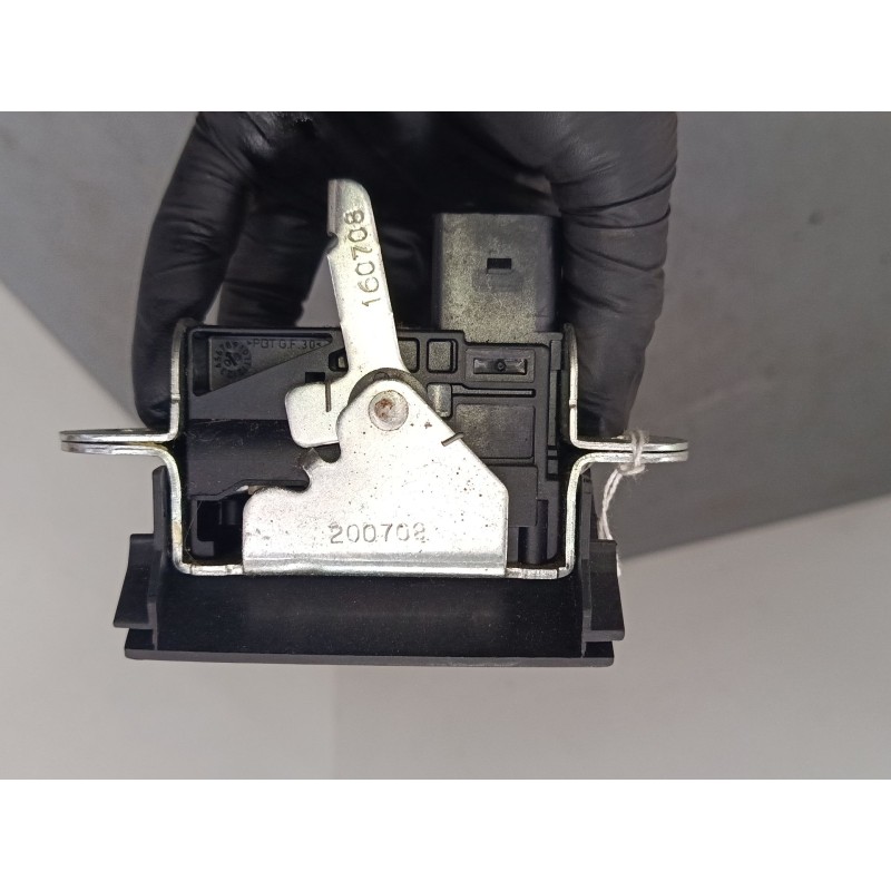 Recambio de cerradura maletero / porton para seat ibiza iv sc (6j1, 6p5) 1.4 referencia OEM IAM 82102539  