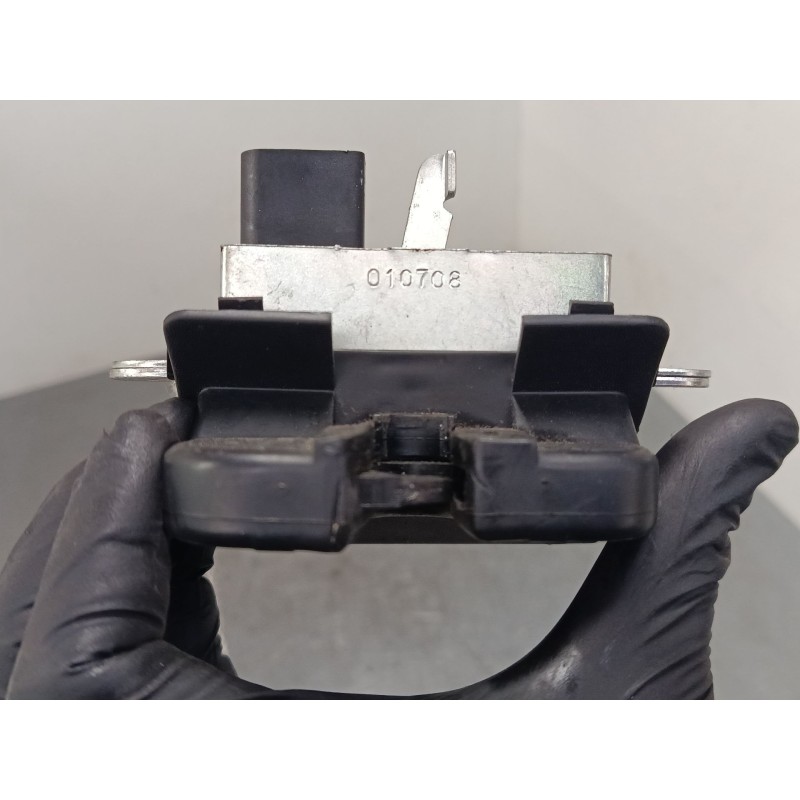 Recambio de cerradura maletero / porton para seat ibiza iv sc (6j1, 6p5) 1.4 referencia OEM IAM 82102539  