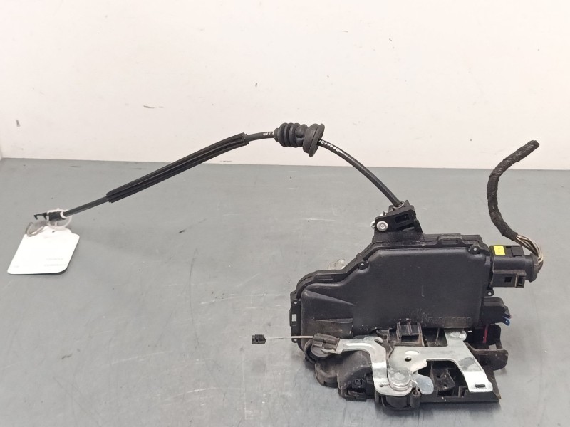 Recambio de cerradura puerta delantera derecha para volkswagen golf iv (1j1) 1.9 tdi referencia OEM IAM   
