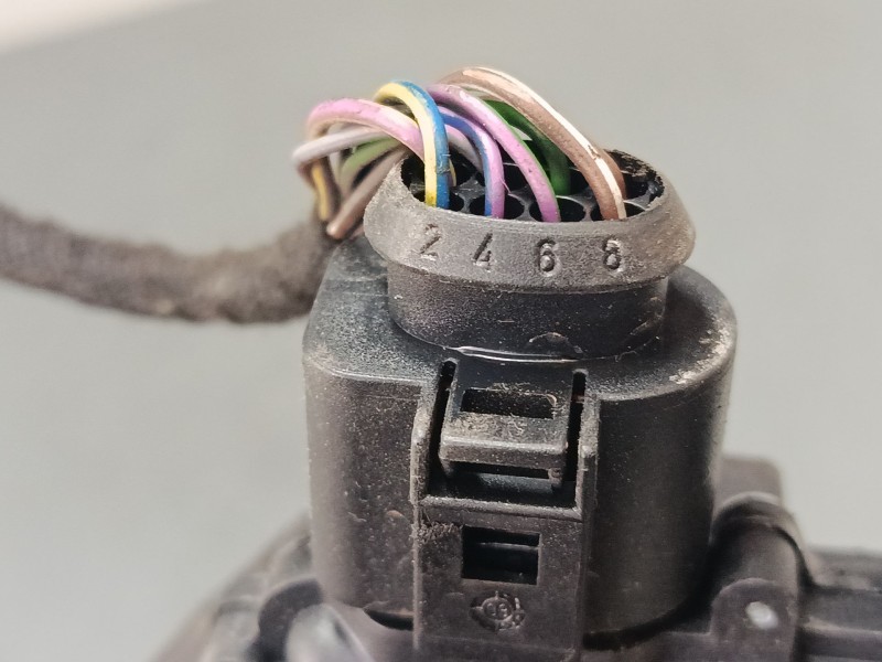 Recambio de cerradura puerta delantera derecha para volkswagen golf iv (1j1) 1.9 tdi referencia OEM IAM   