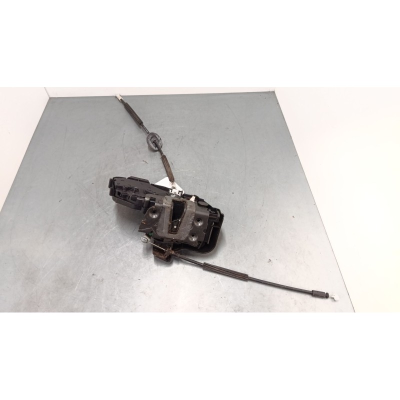 Recambio de cerradura puerta delantera derecha para land rover discovery iii (l319) 2.7 td 4x4 referencia OEM IAM FQJ000207  