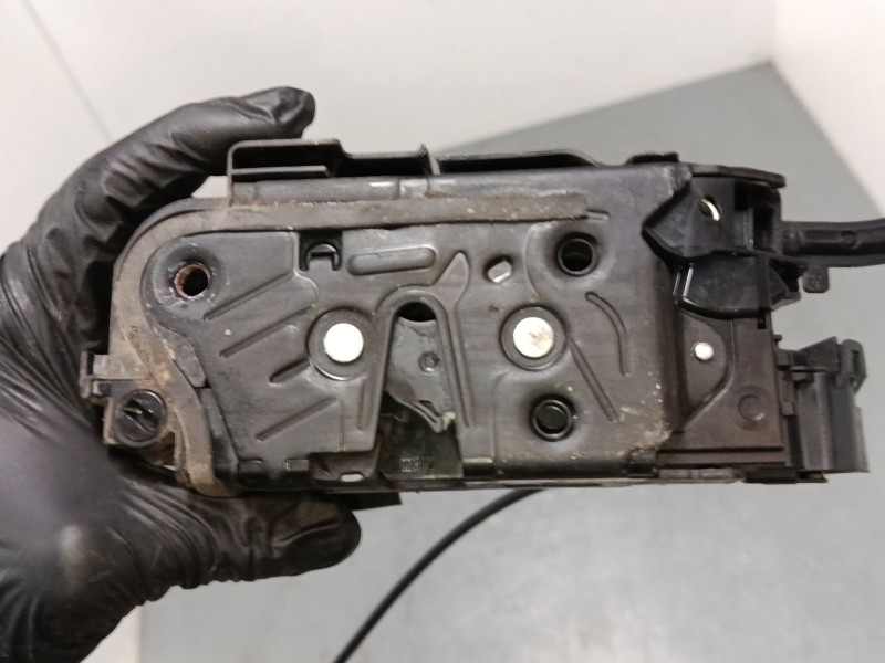 Recambio de cerradura puerta delantera derecha para seat ibiza v (kj1, kjg) 1.0 referencia OEM IAM B6A5TB837016A  