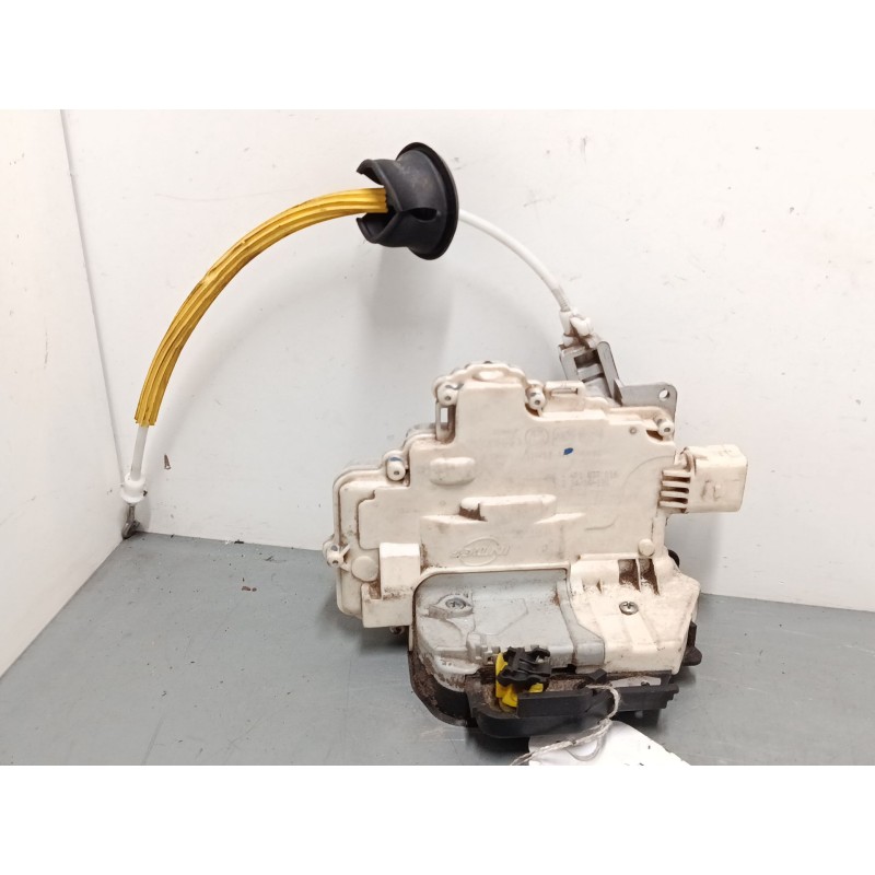 Recambio de cerradura puerta delantera derecha para audi a3 sportback (8pa) 2.0 tdi 16v referencia OEM IAM 4F1837016  
