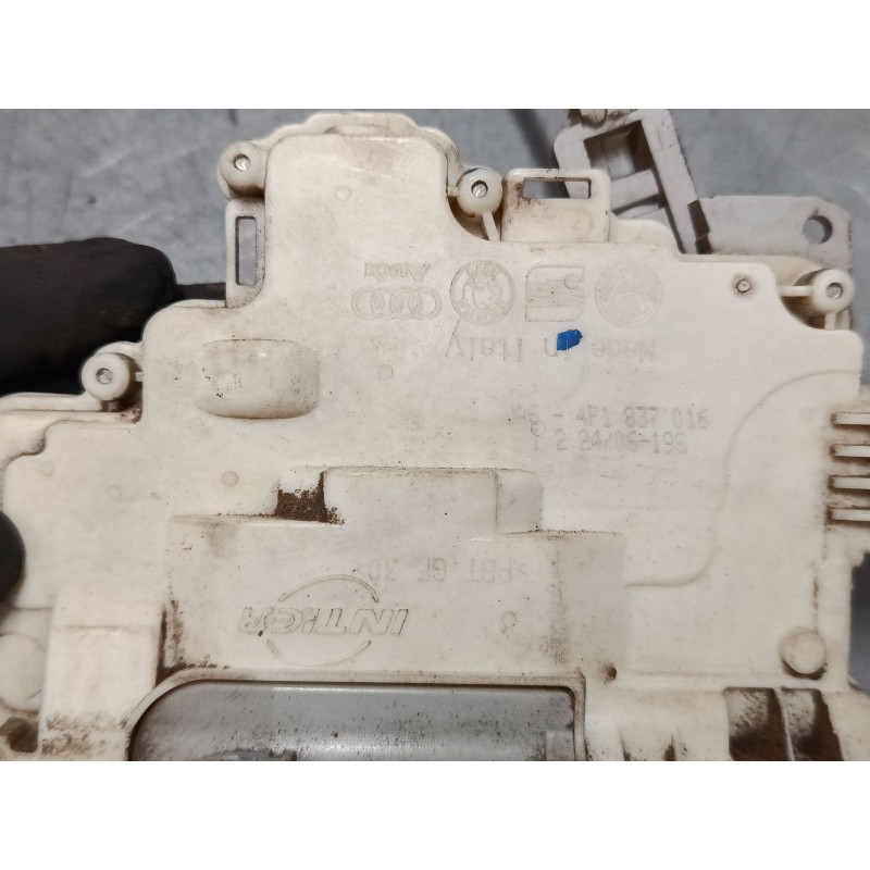 Recambio de cerradura puerta delantera derecha para audi a3 sportback (8pa) 2.0 tdi 16v referencia OEM IAM 4F1837016  