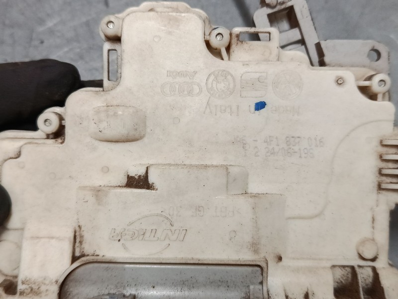 Recambio de cerradura puerta delantera derecha para audi a3 sportback (8pa) 2.0 tdi 16v referencia OEM IAM 4F1837016  