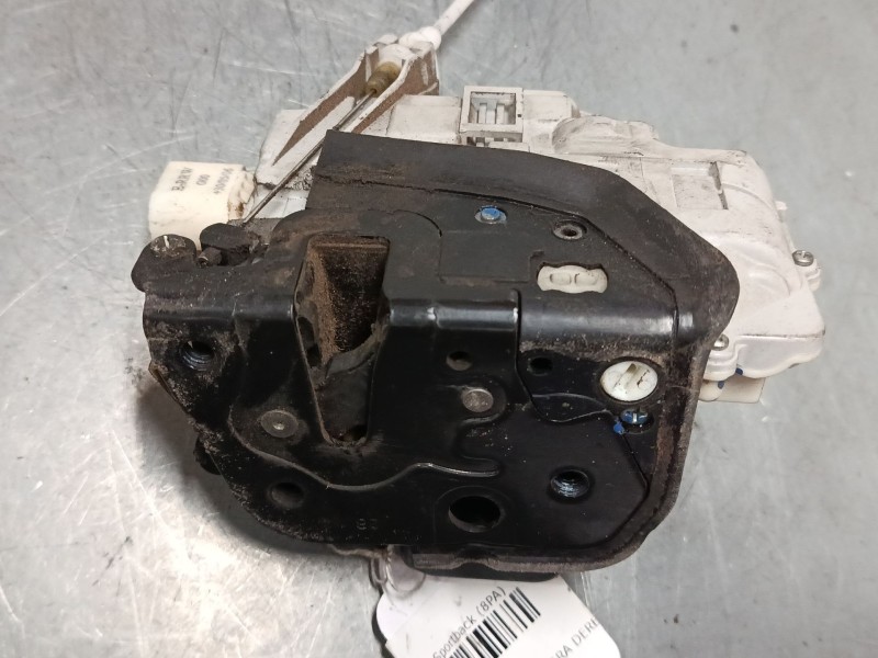 Recambio de cerradura puerta delantera derecha para audi a3 sportback (8pa) 2.0 tdi 16v referencia OEM IAM 4F1837016  