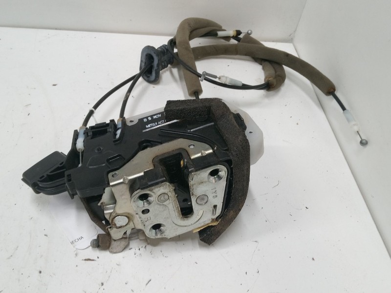 Recambio de cerradura puerta delantera derecha para nissan x-trail ii (t31) 2.0 dci referencia OEM IAM   