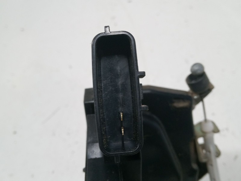 Recambio de cerradura puerta delantera derecha para nissan x-trail ii (t31) 2.0 dci referencia OEM IAM   