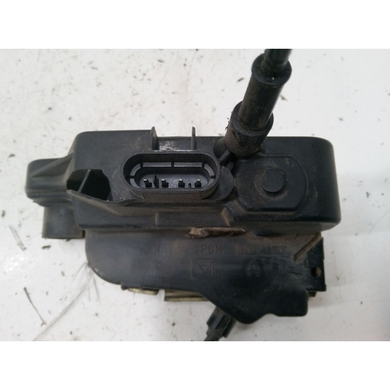 Recambio de cerradura puerta delantera derecha para renault laguna ii (bg0/1_) 2.2 dci (bg0f) referencia OEM IAM   