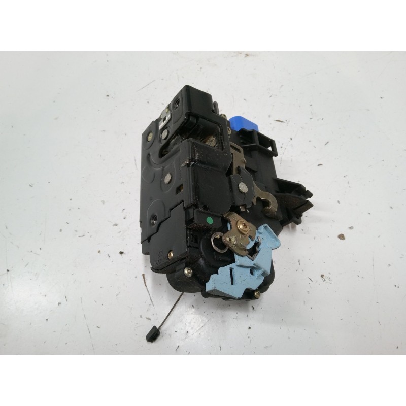 Recambio de cerradura puerta delantera derecha para volkswagen golf plus v (5m1, 521) 1.9 tdi referencia OEM IAM 3D1837016  