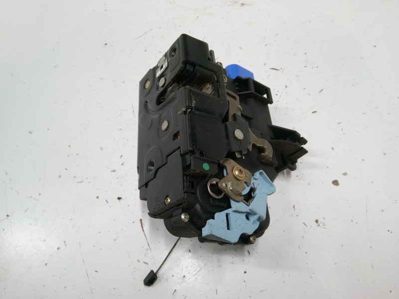 Recambio de cerradura puerta delantera derecha para volkswagen golf plus v (5m1, 521) 1.9 tdi referencia OEM IAM 3D1837016  