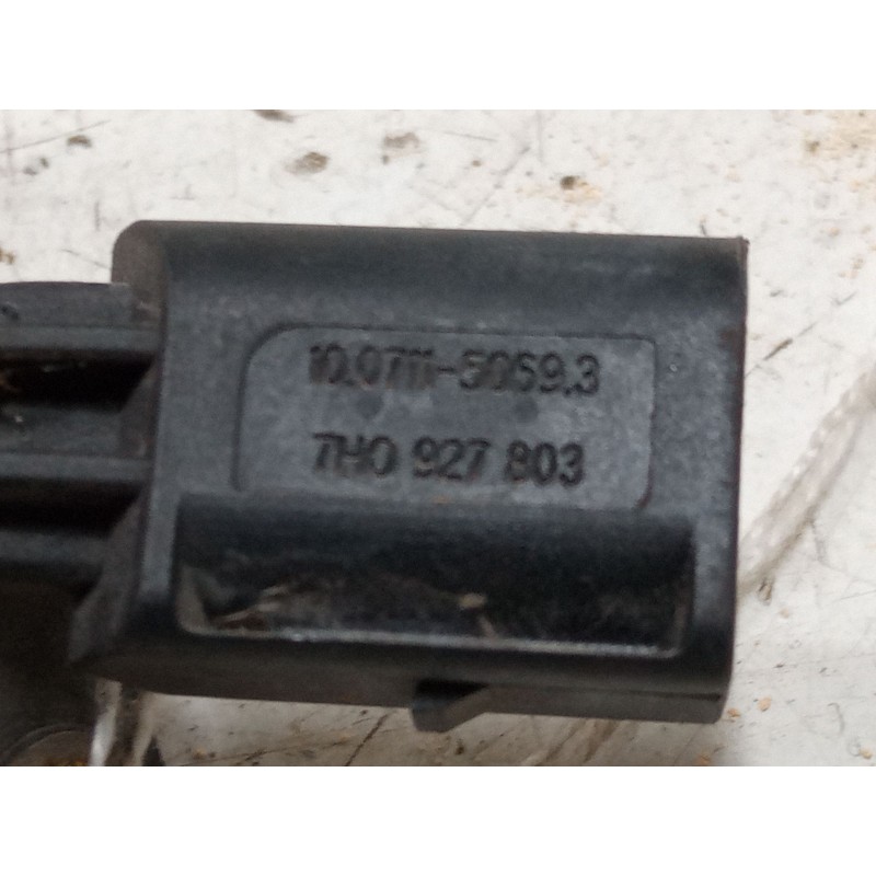 Recambio de sensor cuenta revoluciones delantero izquierdo para volkswagen tiguan (5n_) 2.0 tdi referencia OEM IAM 7H0927803  