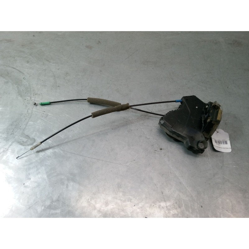 Recambio de cerradura puerta delantera derecha para toyota corolla verso (zer_, zze12_, r1_) 1.8 (znr11_) referencia OEM IAM   