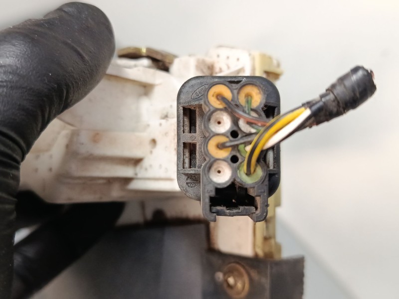 Recambio de cerradura puerta delantera derecha para ford focus i (daw, dbw) 1.8 turbo di / tddi referencia OEM IAM   