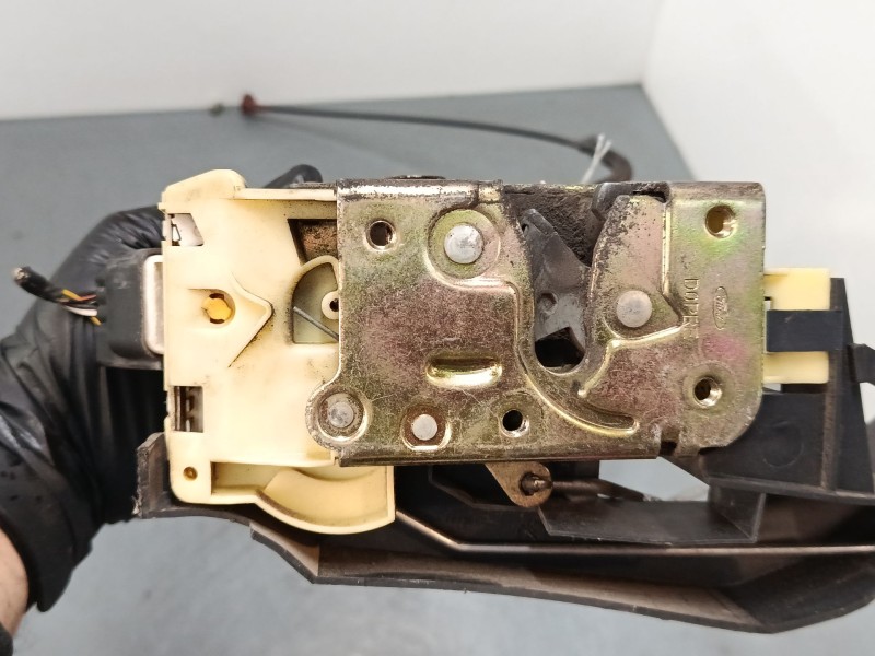 Recambio de cerradura puerta delantera derecha para ford focus i (daw, dbw) 1.8 turbo di / tddi referencia OEM IAM   