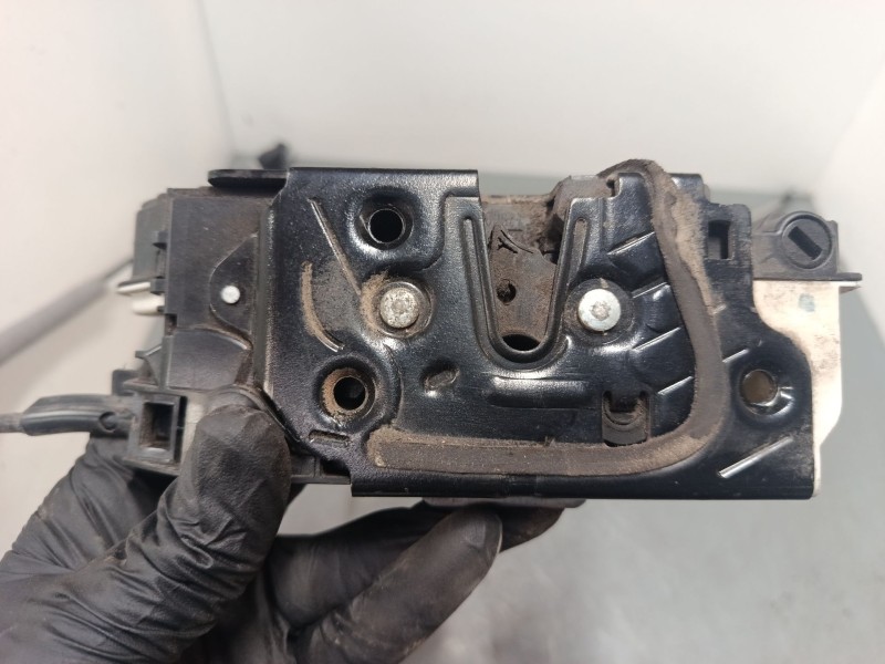 Recambio de cerradura puerta delantera derecha para seat ibiza iv sc (6j1, 6p5) 1.9 tdi referencia OEM IAM 5N1837016A  