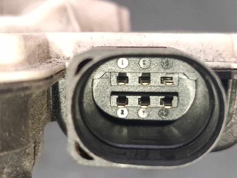 Recambio de cerradura puerta delantera derecha para seat ibiza iv sc (6j1, 6p5) 1.9 tdi referencia OEM IAM 5N1837016A  