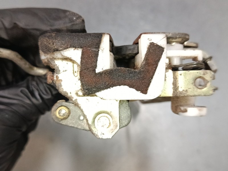 Recambio de cerradura puerta delantera derecha para hyundai h-1 furgoneta (a1) 2.5 td referencia OEM IAM   