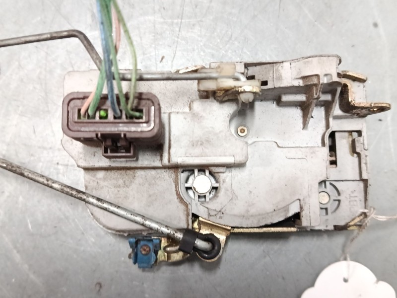 Recambio de cerradura puerta delantera derecha para peugeot partner monospace (5_, g_) 2.0 hdi referencia OEM IAM   