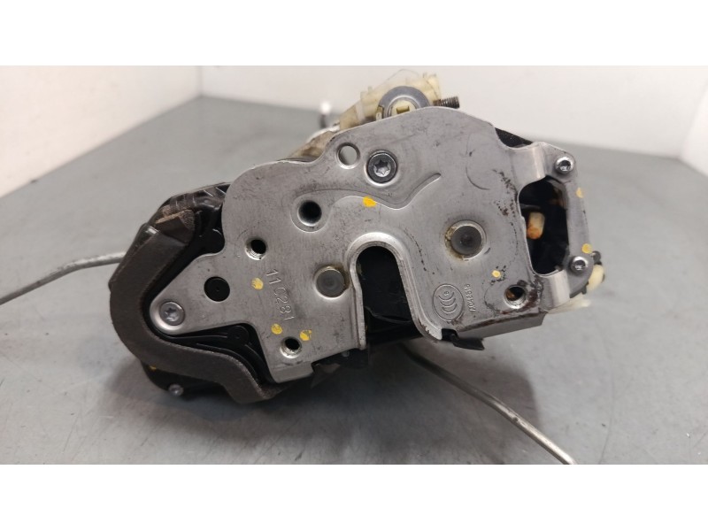 Recambio de cerradura puerta delantera derecha para opel astra j (p10) 1.4 turbo (68) referencia OEM IAM 13577984  