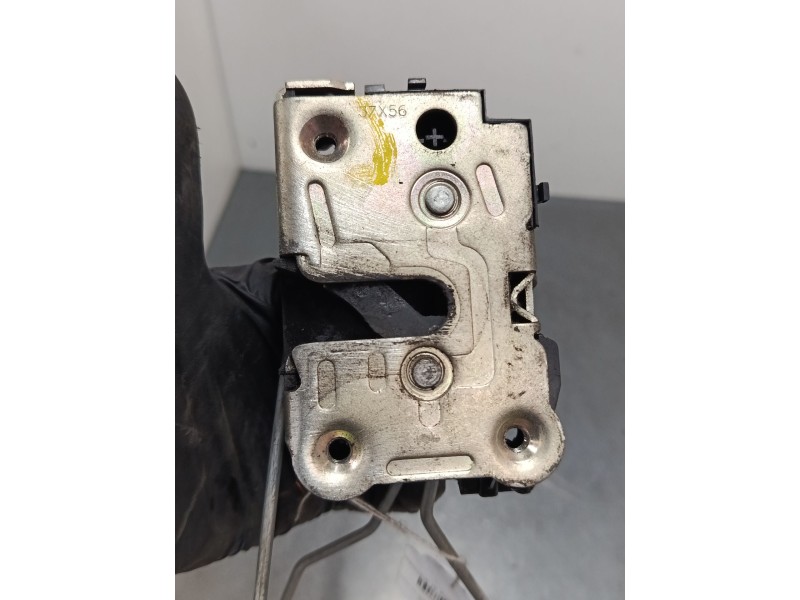 Recambio de cerradura puerta delantera derecha para renault master ii furgoneta (fd) 2.5 dci referencia OEM IAM   