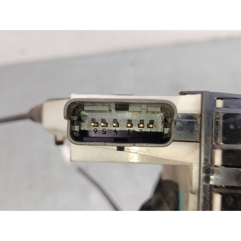 Recambio de cerradura puerta delantera derecha para peugeot 208 i (ca_, cc_) 1.2 vti 82 referencia OEM IAM   