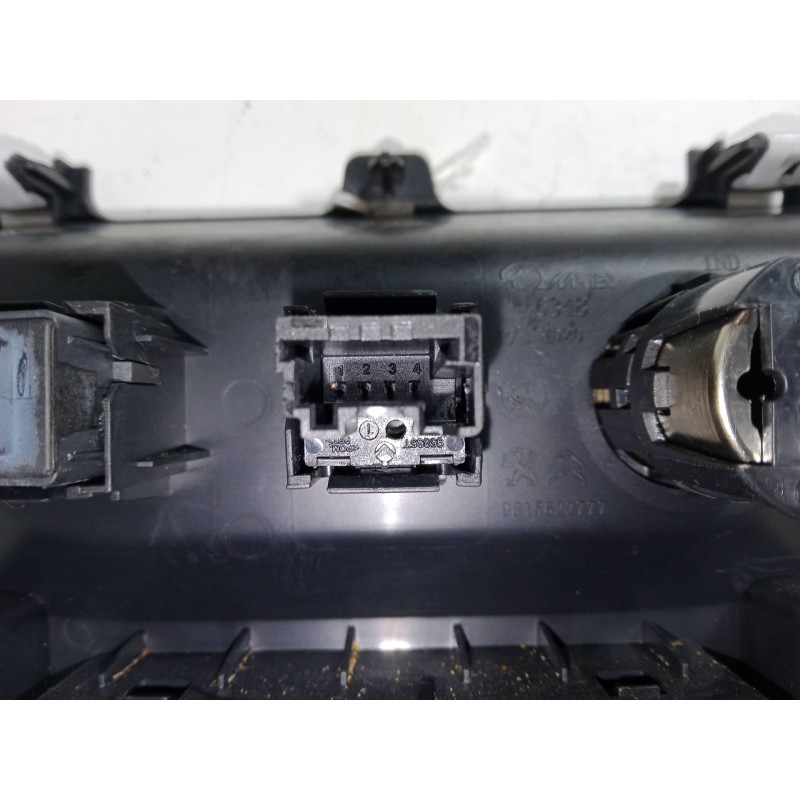 Recambio de conector usb / aux para citroën c3 aircross ii (2r_, 2c_) 1.2 puretech 110 (2rhnzb, 2rhnzw, 2rhnpx, 2rhnpj) referenc