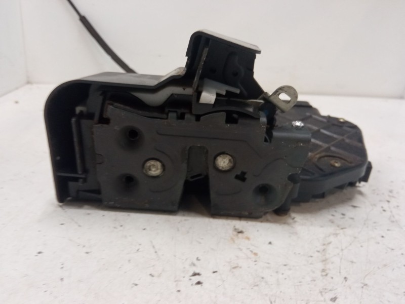 Recambio de cerradura puerta delantera derecha para volvo v50 (545) 1.6 d referencia OEM IAM 30699793  