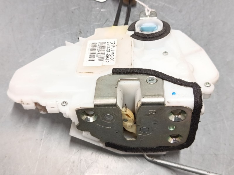 Recambio de cerradura puerta delantera derecha para honda civic viii hatchback (fn, fk) 1.8 (fn1, fk2) referencia OEM IAM 72111S