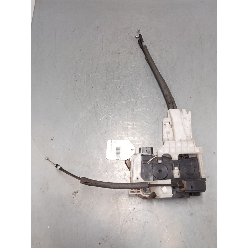 Recambio de cerradura puerta delantera derecha para hyundai ix35 (lm, el, elh) 2.0 crdi referencia OEM IAM A13202Y000  