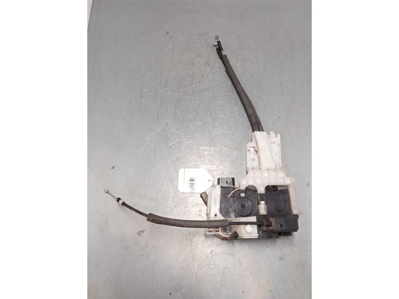 Recambio de cerradura puerta delantera derecha para hyundai ix35 (lm, el, elh) 2.0 crdi referencia OEM IAM A13202Y000  