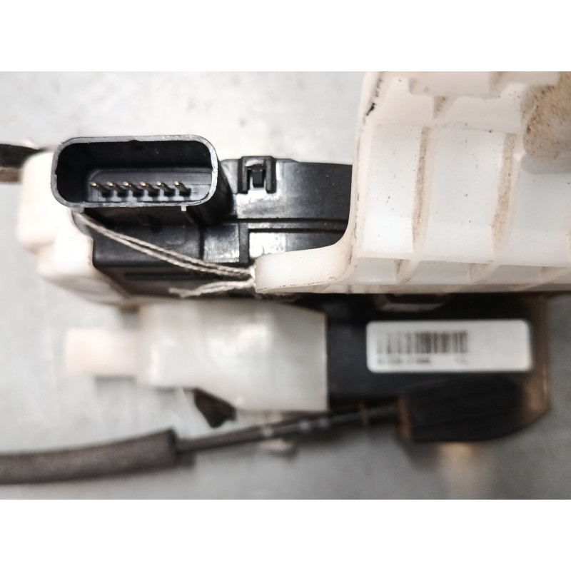 Recambio de cerradura puerta delantera derecha para hyundai ix35 (lm, el, elh) 2.0 crdi referencia OEM IAM A13202Y000  