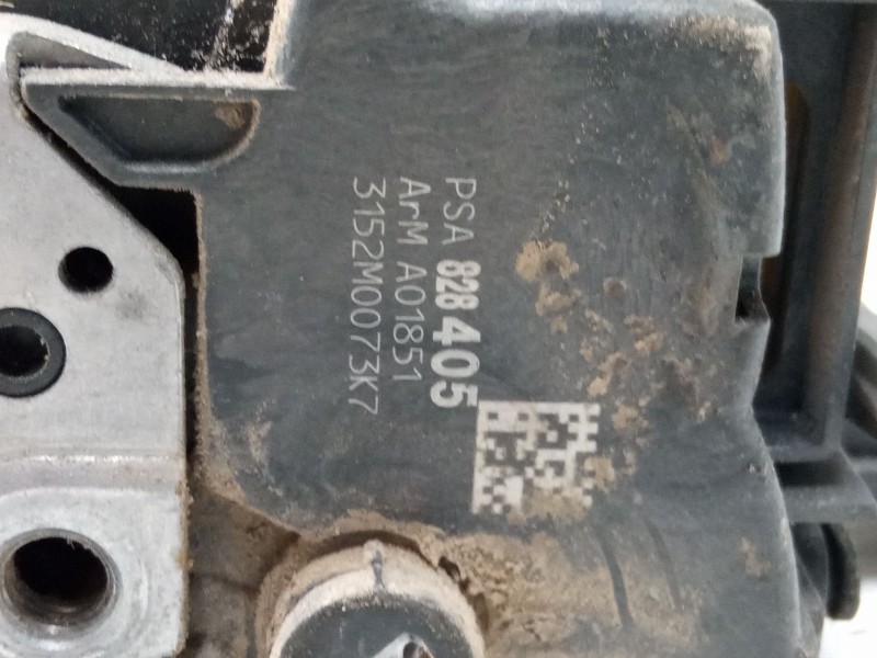 Recambio de cerradura puerta delantera derecha para peugeot partner tepee 1.6 hdi 90 referencia OEM IAM A01851  