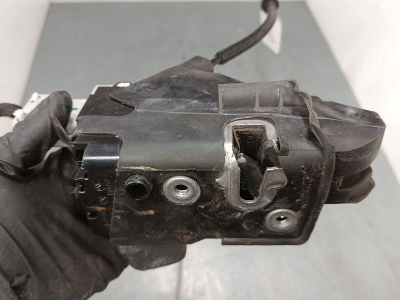 Recambio de cerradura puerta delantera derecha para citroën c6 (td_) 2.7 hdi referencia OEM IAM 9686676780  